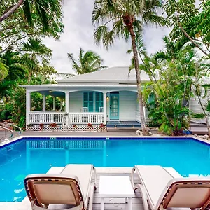 Papa's Hideaway Apartment Key West